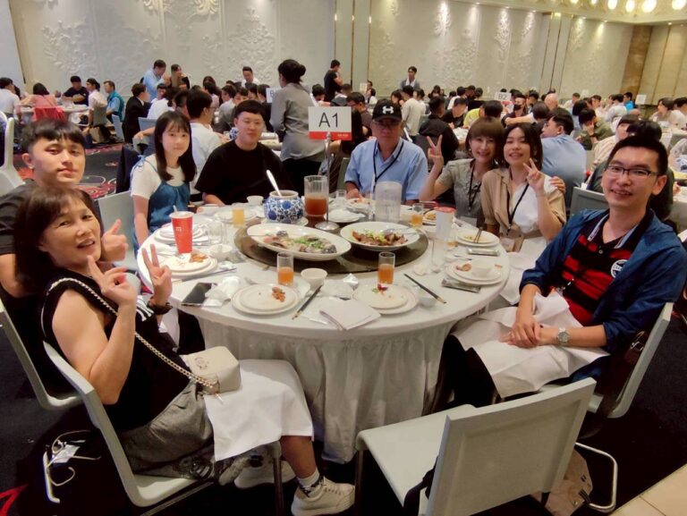 LINE_ALBUM_2025.09.06 國考金榜慶功宴暨回娘家典禮_250908_583